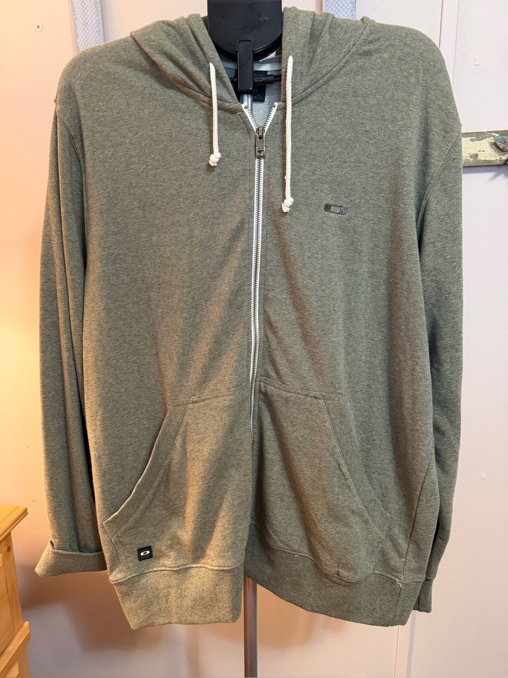 Vintage Oakley Olive Green Full-Zip Hooded Sweatshirt size xl
